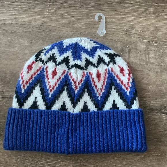 BUNDLE: Old Navy Unisex Fair Isle Beanie & Scarf Bundle - Picture 10 of 17